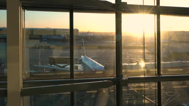 Aeropuerto Calefacción Terminal Cinco Londres Inglaterra Febrero 2018 Video Aviones — Vídeo de stock