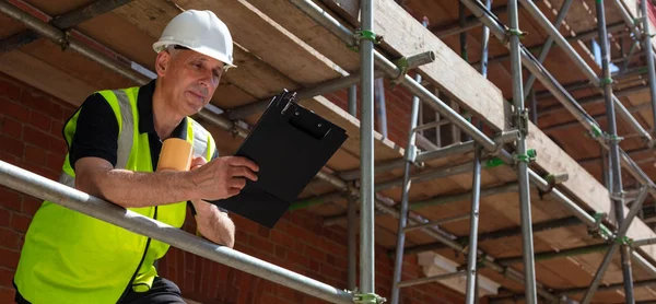 Imagem Banner Web Panorâmica Homem Construtor Capataz Trabalhador Construção Civil — Fotografia de Stock