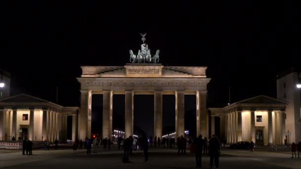 Gece Pariser Platz Berlin Almanya Brandenburg Gate Video Klip — Stok video