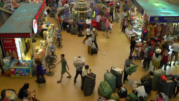 Traders Locals Toeristen Mensen Stalls Dong Xuan Market Hanoi Vietnam — Stockvideo