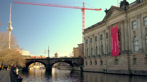 Barco Espira Del Río Berlín Alemania Febrero 2019 Excursión Turística — Vídeo de stock