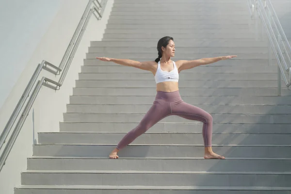 Trend Doing Yoga Public Open Spaces Asian Chinese Lady Doing — Stock Photo, Image