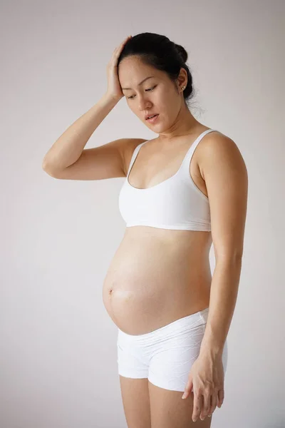 Aziatisch Chinees Zwanger Vrouw Gevoel Ongemakken Veroorzaakt Door Zwangerschap — Stockfoto