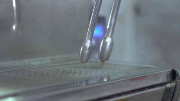 用热蒸汽清洗咖啡机 — 图库视频影像