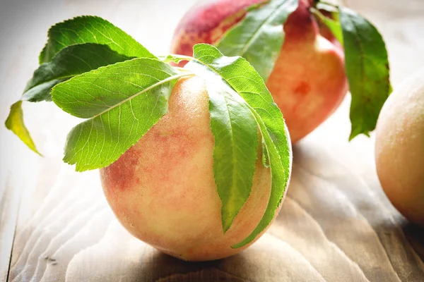 Healthy Food Delicious Juicy Healthy Organic Peach — Stock Photo, Image