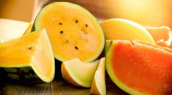 Vattenmelon Cantaloupemelon Melon Söt Saftig Och Uppfriskande Frukt Varma Sommardagar — Stockfoto