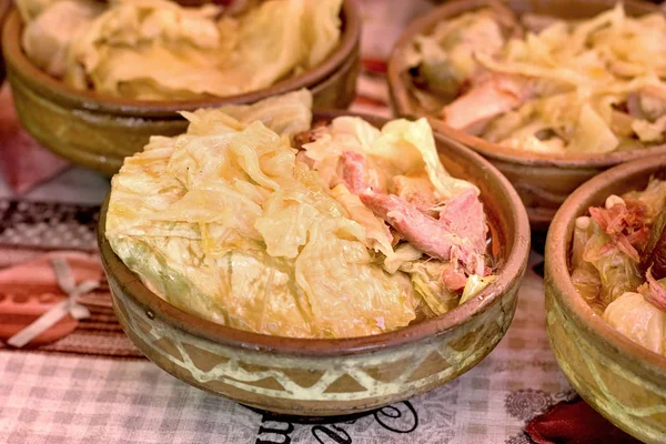 Delicious Meal Sauerkraut Cabbage Smoked Knuckle Ham Hock Pork Knees — Stock Photo, Image