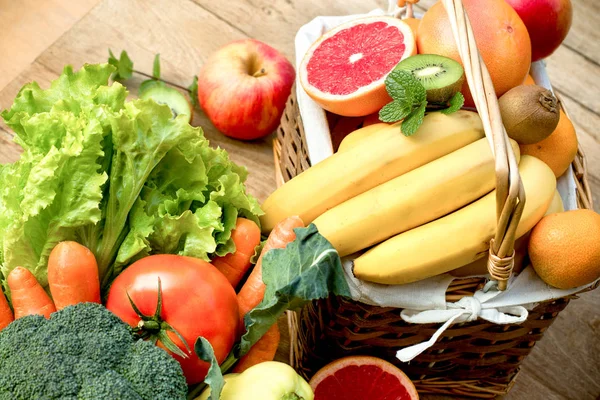 Egészséges Étel Vegetáriánus Étrend Tartalmaz Organikus Gyümölcsöt Zöldséget — Stock Fotó