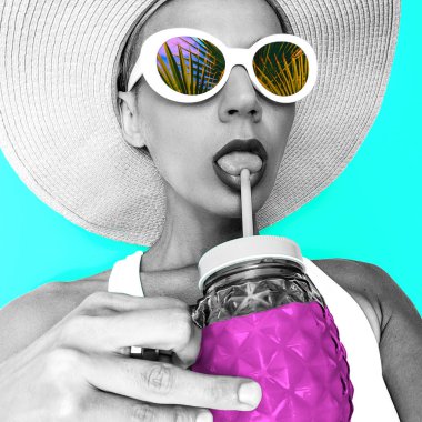 Kolaj Lady Beach parti havası. Retro tatil vibes. Plaj kıyafeti