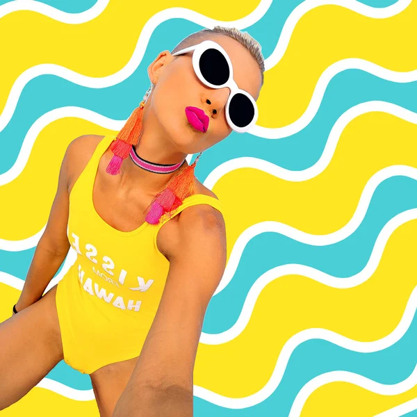 Девушка Пляжной Вечеринки Стильные Летние Аксессуары Гавайская Мода — стоковое фото