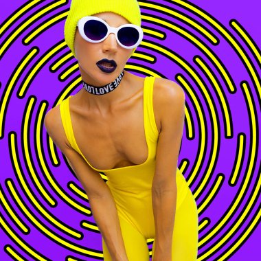 Seksi ucube modeli moda Kulübü kıyafeti. Parti çılgın tarzı