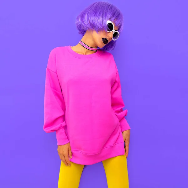 Stylowy Kolorowy Wygląd Freak Modelu Moda Odzież — Zdjęcie stockowe
