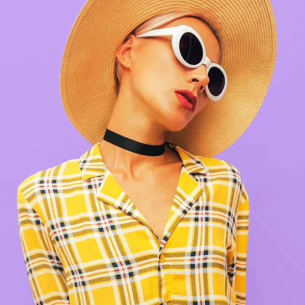 Fashion Model Straw Hat Checkered Shirt Country Style Stylish Accessories — Stock Photo, Image