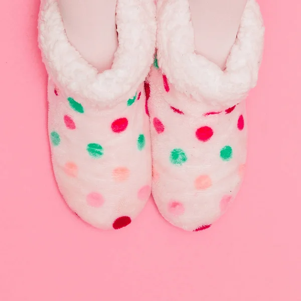 Slippers. Minimal flat lay home shoes — Stock Photo, Image