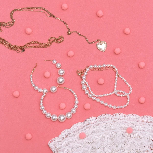 Fashion jewelry. Pearls. Wedding romantic style — Stock Photo, Image