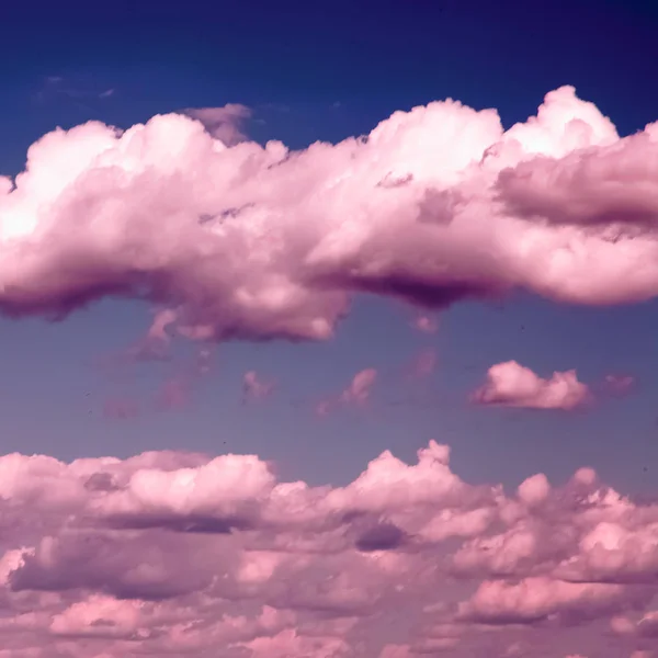 Sky.Clouds. Pembe rüyalar kavramı — Stok fotoğraf