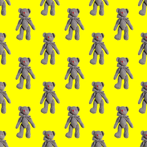 Seamless pattern.  Cute vintage Bear. Use for t-shirt, greeting