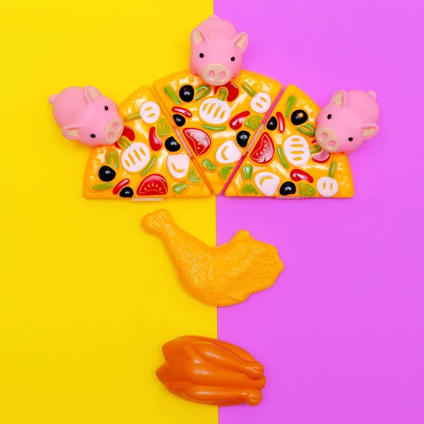 Toy junk food on colored background. Fast food flat lay art — Stock Photo, Image