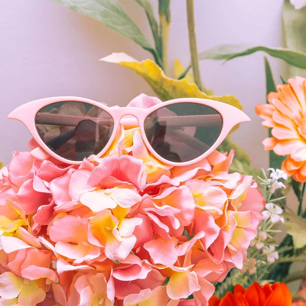 Elegante mulher óculos de sol Moda acessório da moda — Fotografia de Stock