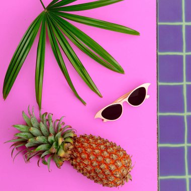 Güneş gözlüğü. Plaj aksesuarı. Şık yaratıcı sanat