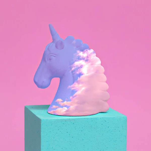 Diseño Unicornio en el espacio de geometría. Arte mínimo — Foto de Stock