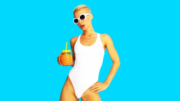 Animace gif design. Beach Party Girl — Stock video