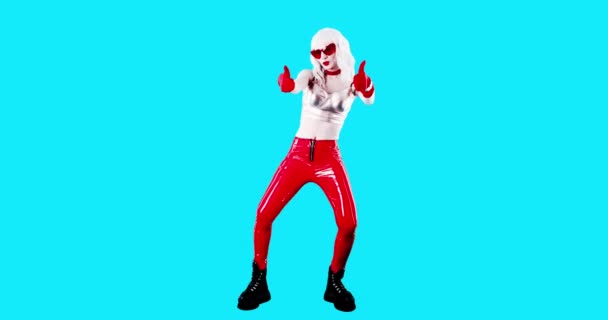 Fashion animation gif design. Dancing clubbing Girl on blue background — Stock Video