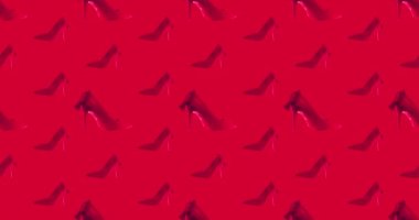 Hareketsiz şablon. Kırmızı ayakkabılı bayan.