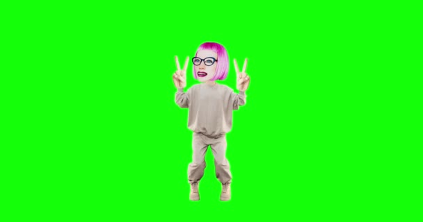 Stop-Motion-Animation lustiger Charakter Lady mit unterschiedlichen Emotionen auf Chroma-Tastenhintergrund.Ideal für Werbung und Präsentationen, Siegesbewegung — Stockvideo