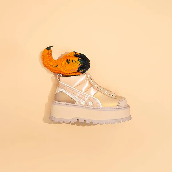 Moda Otoño Zapatos Cama Plana Zapatillas Deporte Decoración Mínima Calabaza — Foto de Stock