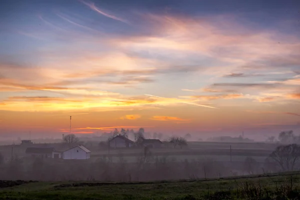Solnedgång Fältet Vackra Höst Dimmigt Landskap Ukraina — Stockfoto