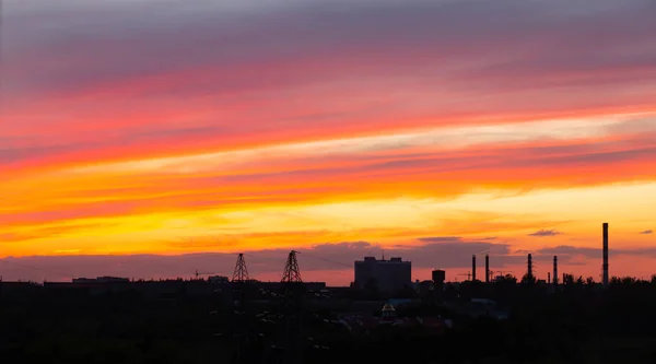 Roter Himmel Bei Sonnenuntergang Schöne Farbüberflüsse Bei Sonnenuntergang — Stockfoto