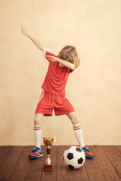 Criança Está Fingindo Ser Jogador Futebol Conceito Sucesso Vencedor — Fotografia de Stock