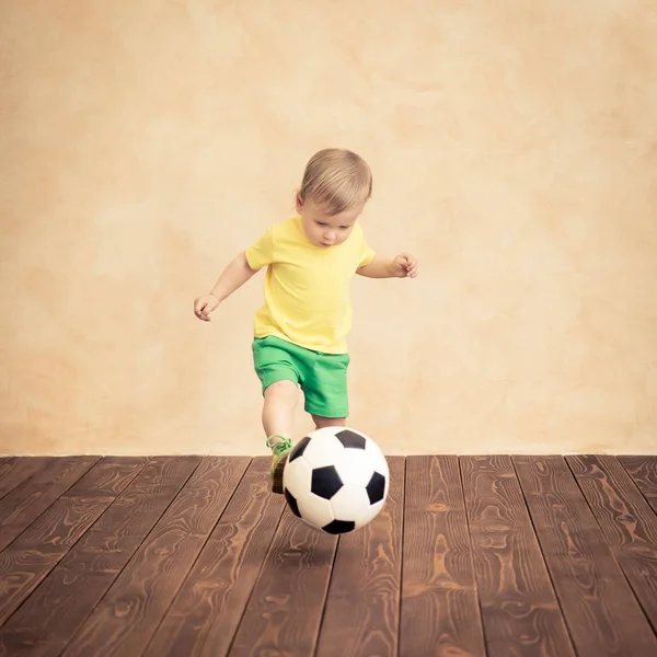 Дитина Прикидається Футболістом Концепція Успіху Переможця — стокове фото