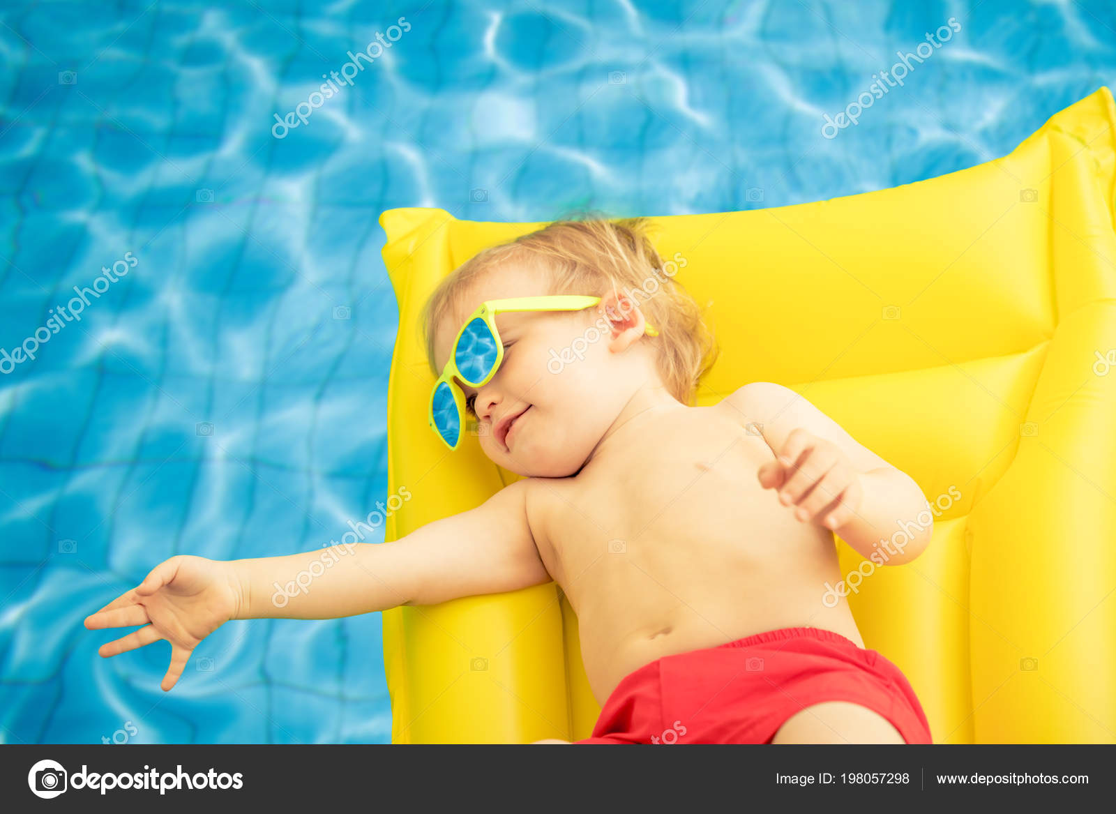 Funny Baby Boy Summer Vacation Child Having Fun Swimming Pool Stock Photo  by ©Yaruta 198057298