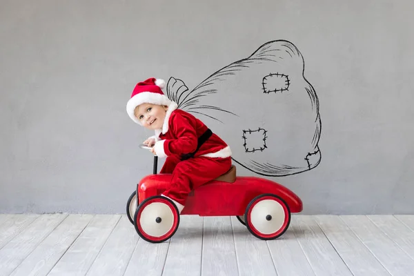 Bambino Felice Che Paga Casa Ragazzo Diverte Natale Concetto Vacanza — Foto Stock