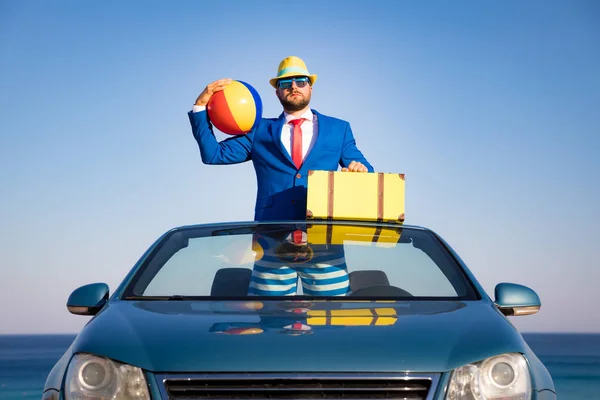 Erfolgreicher Junger Geschäftsmann Strand Mann Steht Cabrio Oldtimer Sommerurlaub Und — Stockfoto