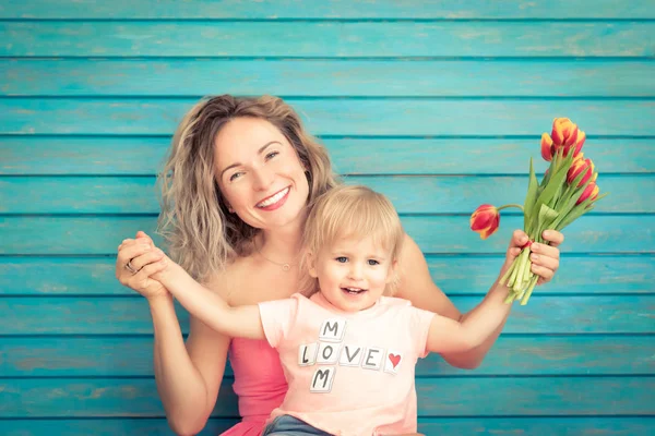 Mulher Criança Casa Mãe Filho Divertindo Juntos Conceito Férias Família — Fotografia de Stock