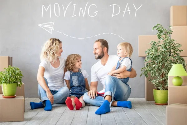 Happy Family Two Kids Playing New Home Father Mother Children — Stock Photo, Image