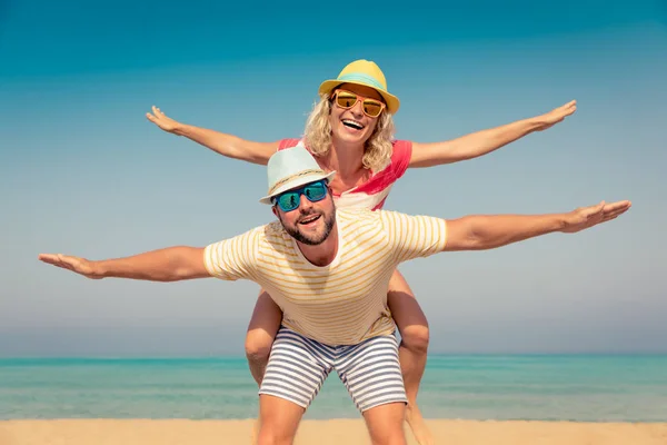 Familjen sommaren semester Beach Sea — Stockfoto