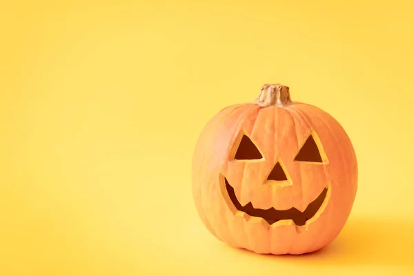 Concepto de vacaciones de calabaza de Halloween miedo —  Fotos de Stock
