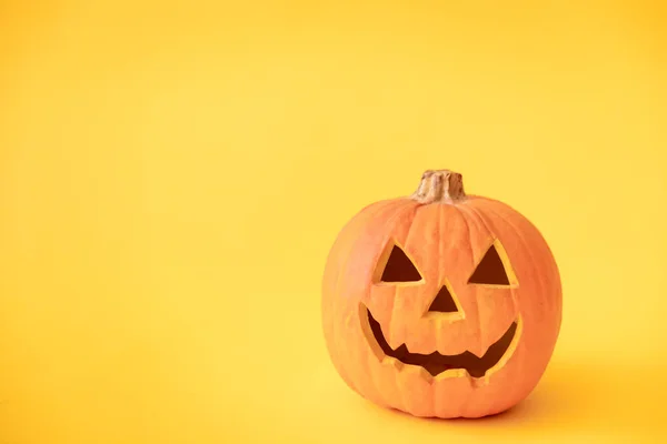 Conceito assustador de feriados de abóbora Halloween — Fotografia de Stock