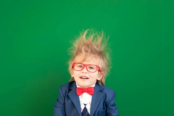 Ideia Brilhante Estudante Infantil Engraçado Aula Miúdo Feliz Contra Quadro — Fotografia de Stock