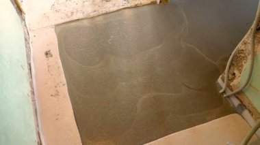 isıtma kablosu üzerine erkek döküm beton levha