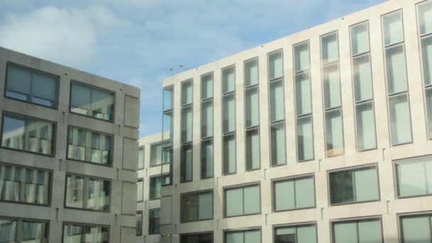 Внешний Вид Фасадных Окон Современных Офисных Зданий Цюрихского Педагогического Университета — стоковое видео