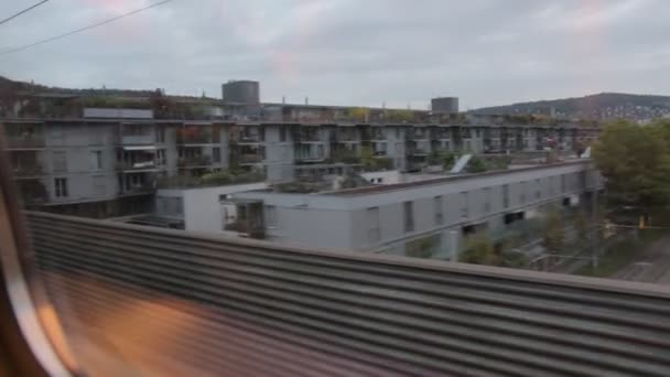 火车进入隧道 — 图库视频影像