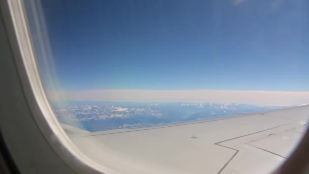 Alpes y Horizonte desde el avión — Vídeos de Stock