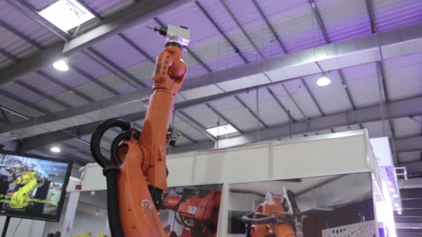 Bras industriel Robotique — Video