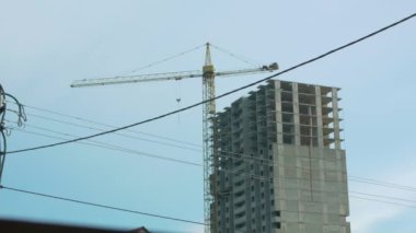 bitmemiş apartman