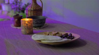 Kurutulmuş Meyve ve Ekmek